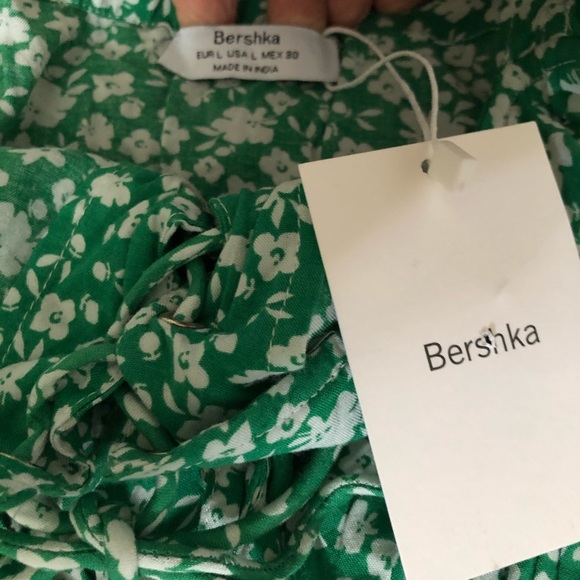 NWT! Bershka Floral Green & White Dress L - Picture 5 of 7
